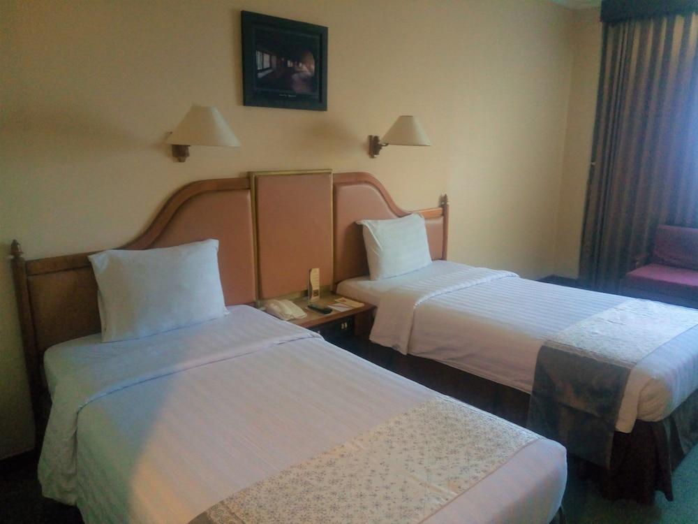 Sahid Raya Hotel & Convention Yogyakarta Maguwo Εξωτερικό φωτογραφία